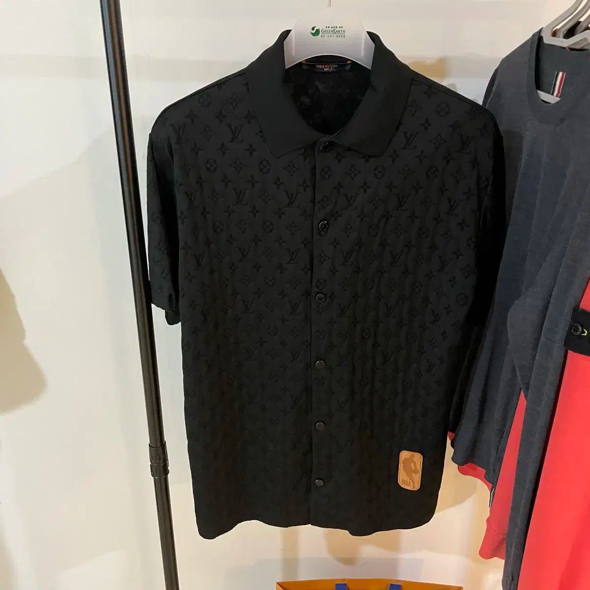 Louis Vuitton ルイヴィトン NBA モノグラム 半袖シャツ ブラック