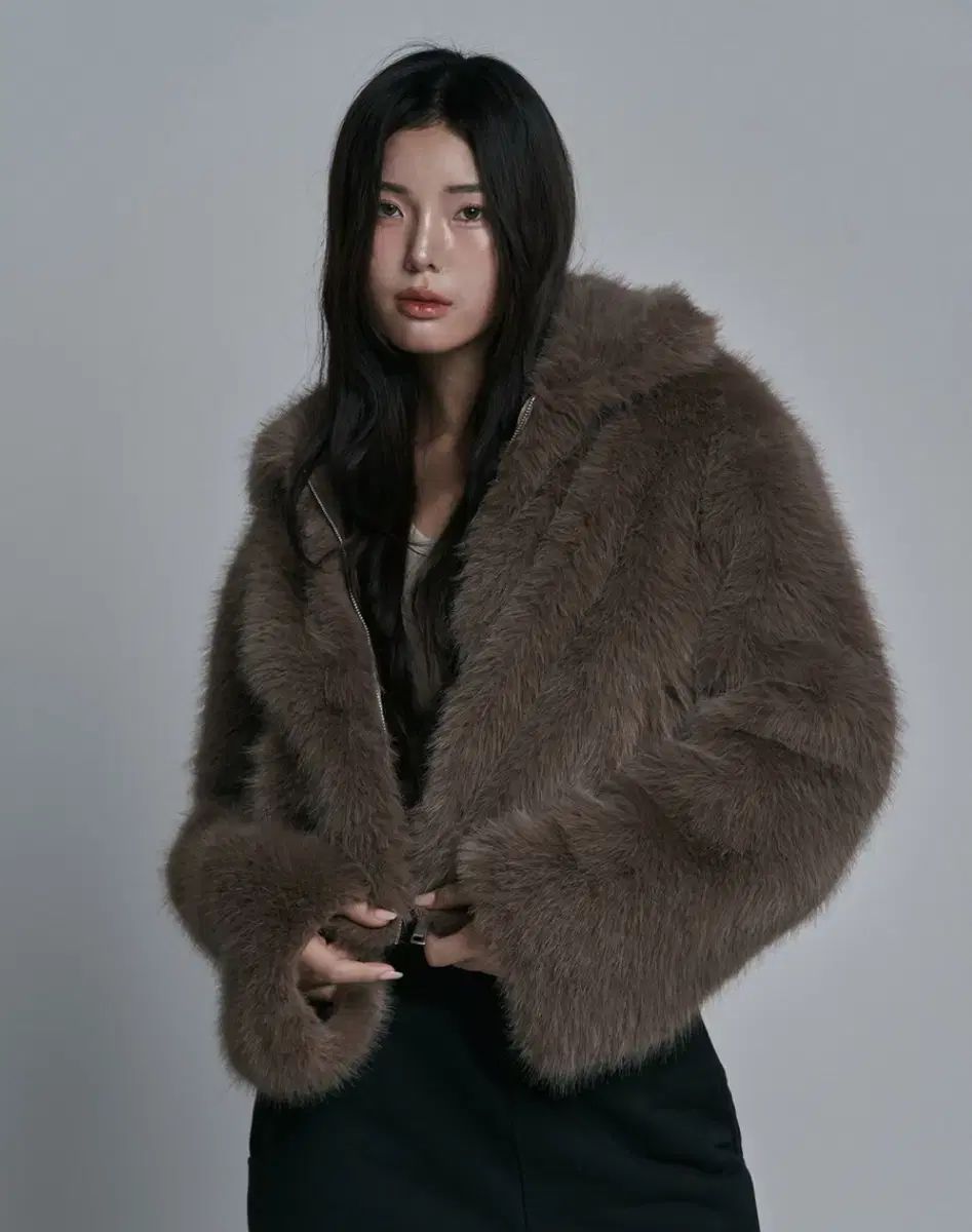 KARA ファージャケット カーキブラウン