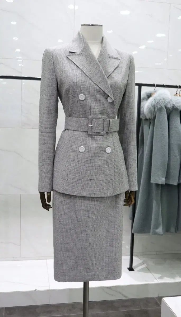 20年 MOJO.S.PHINE モジョエスピン ダブルボタン ベルト付きジャケット スカート セットアップ