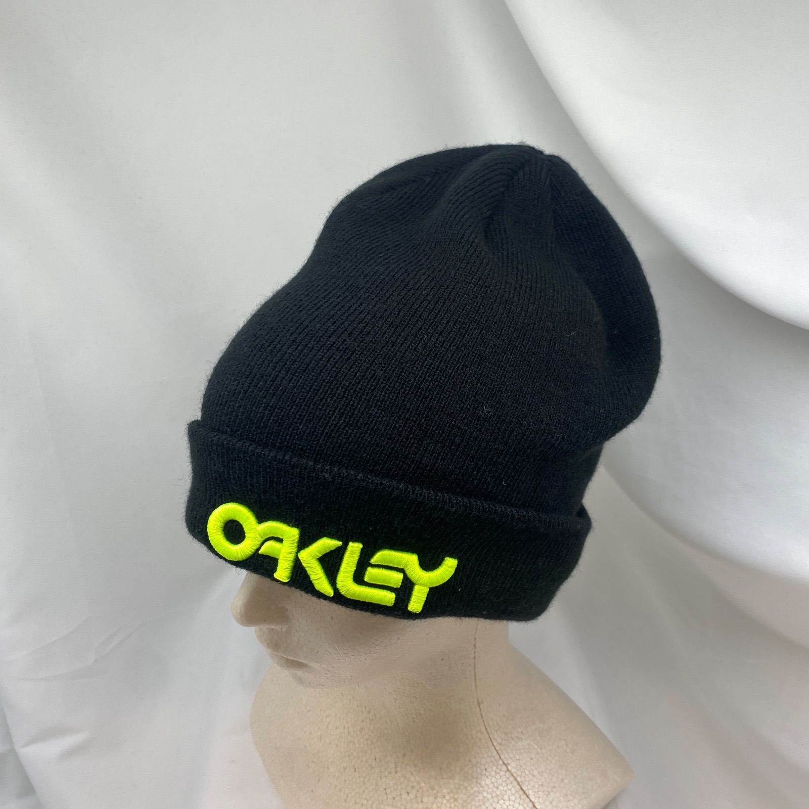 品切れ商品‼️早い者勝ち‼️OAKLEY ニット帽 オークリー ニット帽 OAKLEY メンズ ブラック - メルカリ