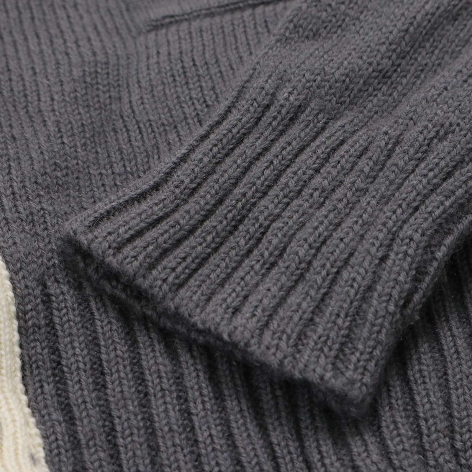 秋冬★ R.NEWBOLD ニット ジャケット S グレー アールニューボールド ポールスミス Paul Smith 送料無料 GOODHOOD ×  ポールスミス 秋冬 ウール100％☆ Vネック