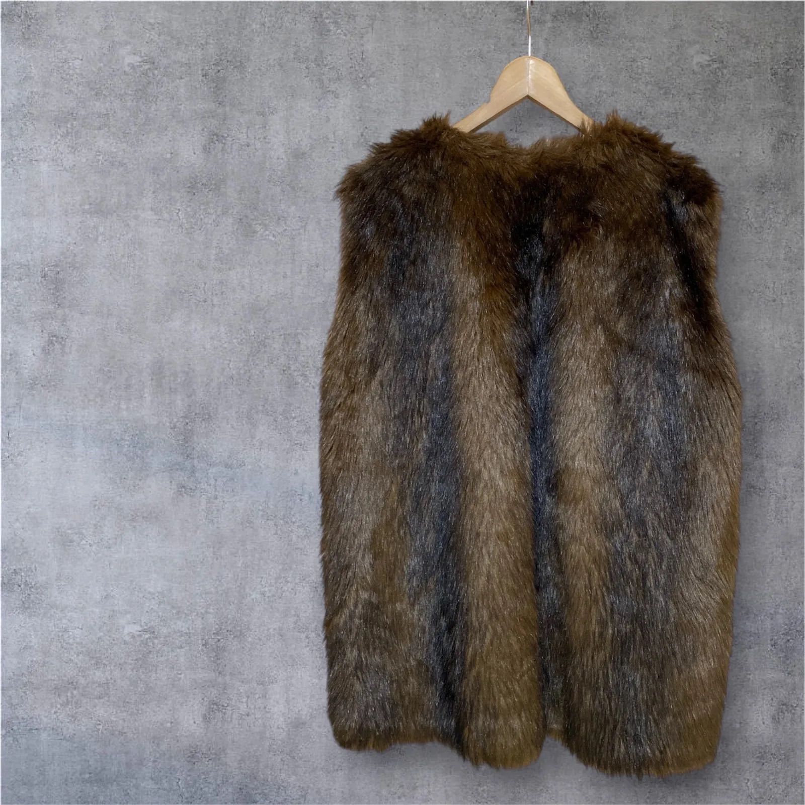 ZARA KNIT ファーベスト ザラ ブラウン 羽織りもの 秋冬 レイヤードコーデ お洒落 めカジュアル ザラ女 アウター USAサイズM