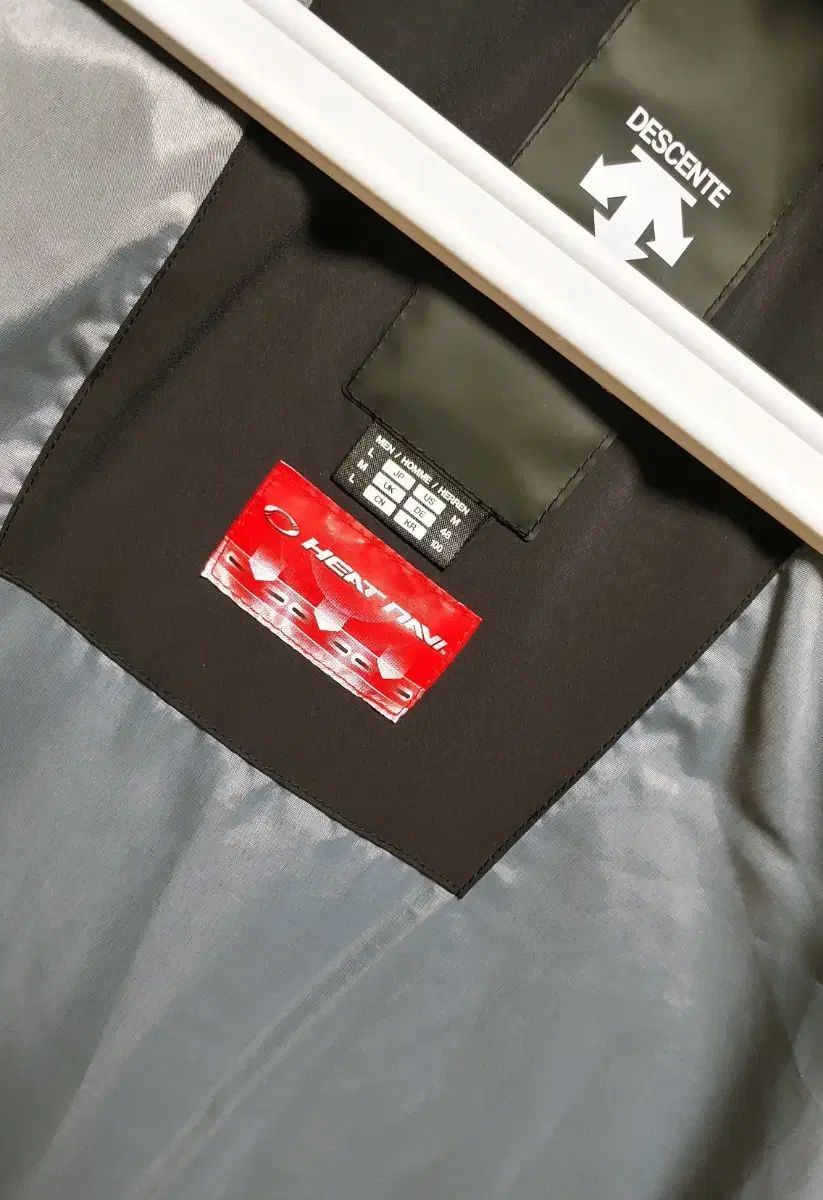 デサント アウディ