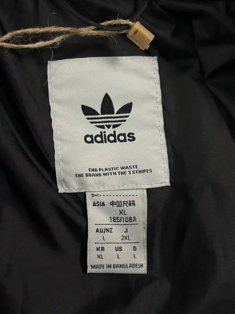 パッカブル 軽量ダウン