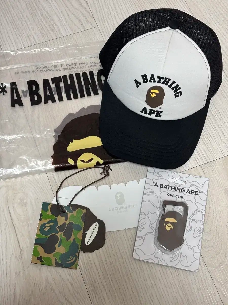 公式 アベイシングエイプ カレッジ メッシュキャップ ブラック A