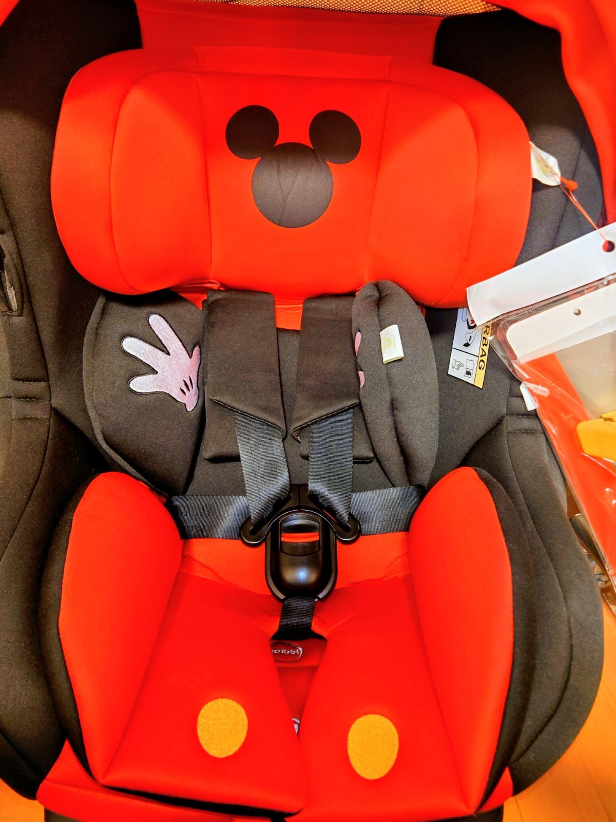 極美品　ターンシート ミッキーマウス チャイルドシート ISOFIX 西松屋限定 極美品】 ターンシート ミッキーマウス チャイルドシート ISOFIX