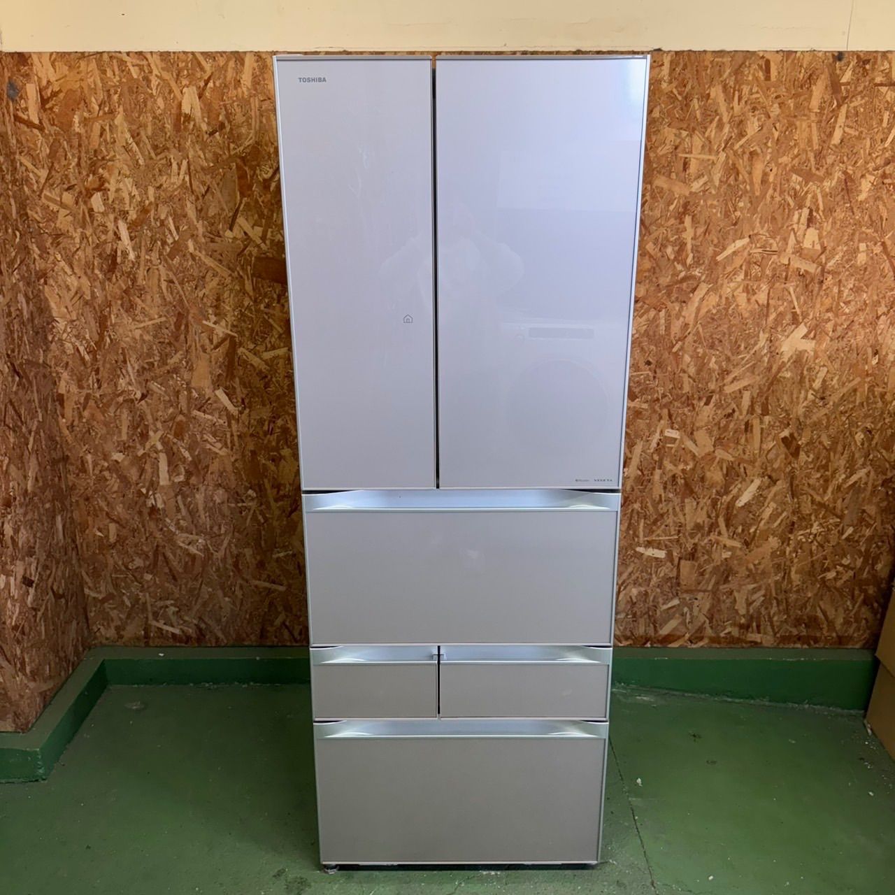 290 送料設置無料 訳あり特売品 大型冷蔵庫 556L 500L強 小型 家庭用  