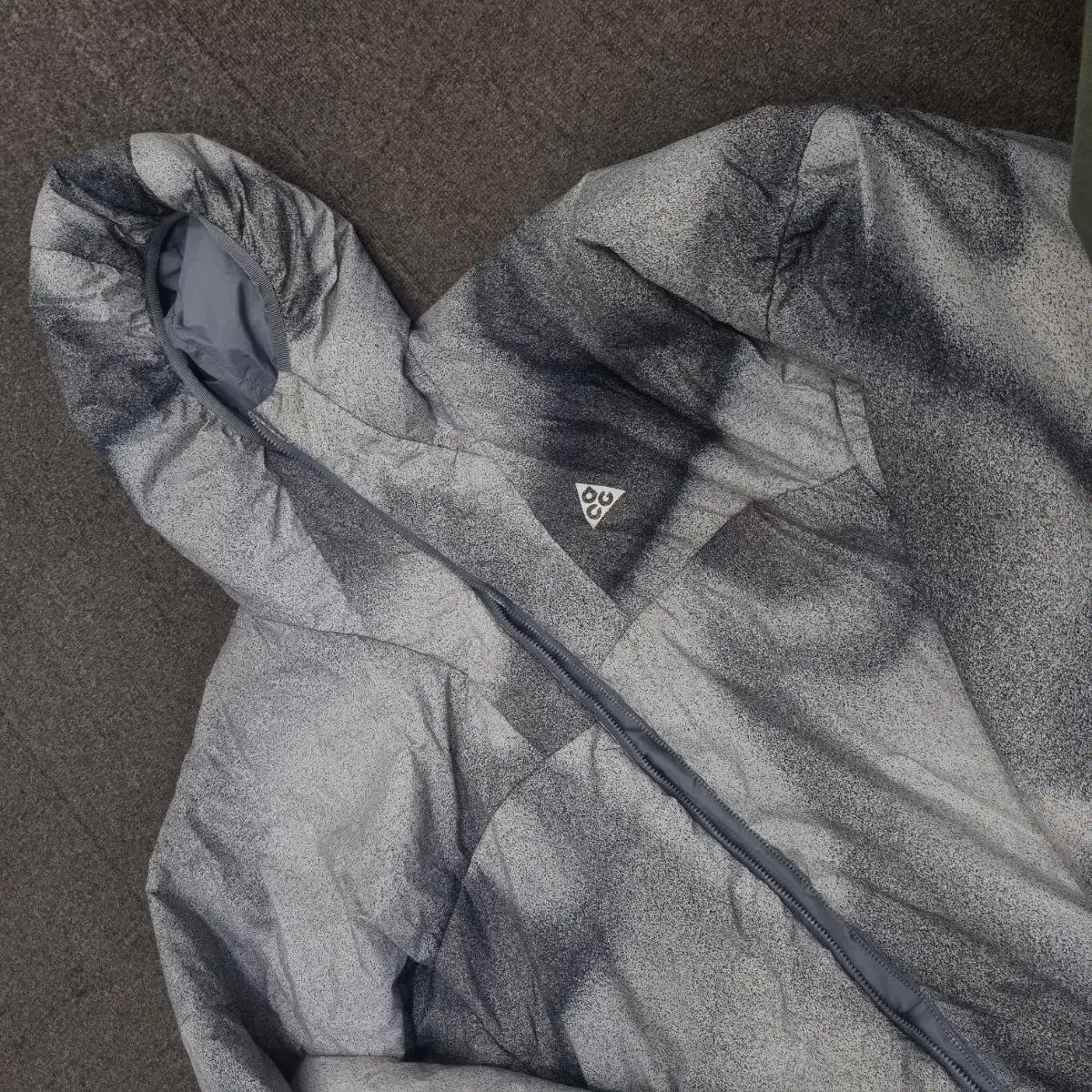 ACG サーマフィット adv ロープ ド ドープ aop ジャケット クール グレー