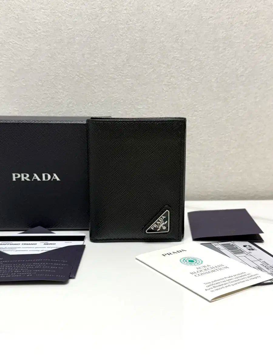デパート A PRADA サフィアーノ 3段 二つ折り財布