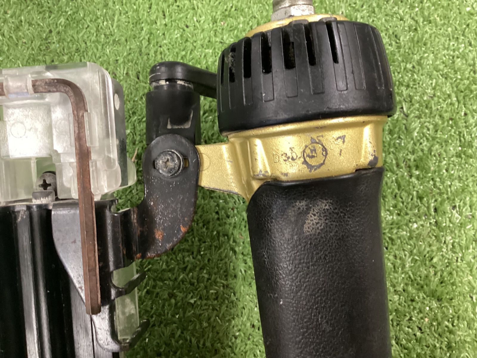 高圧ピン釘打機 NP55HM