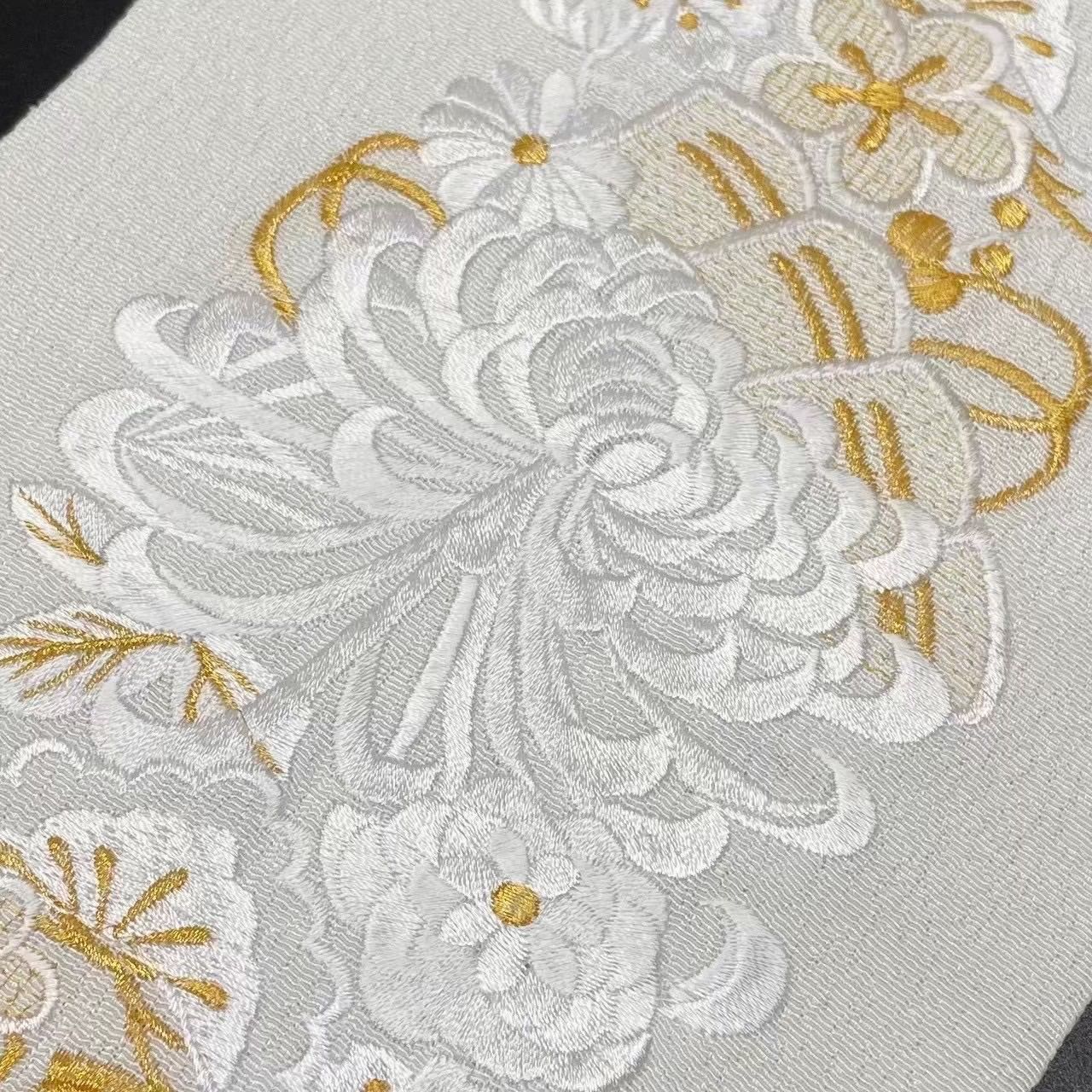  帯締め 帯揚げ 重衿 刺繍半衿 4点セット パール装飾 花型 ちりめん 黒金 S 1 乱菊 成人式 成人式振袖 前撮り 卒業式 成人式前撮り 和装前撮り ママ振袖 バイカラー 晴れの日コーデ 振袖小物 着物小物 和装コーデ モノトーン 黒 大人 系 帯締め 帯留め 帯飾り