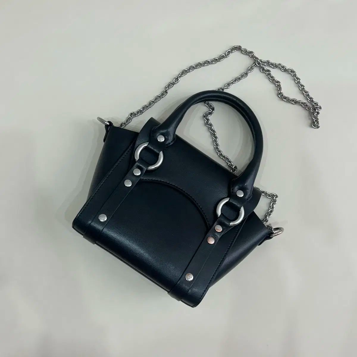 VIVIENNE WESTWOOD BETTY チェーン クロスバック 使用感 -