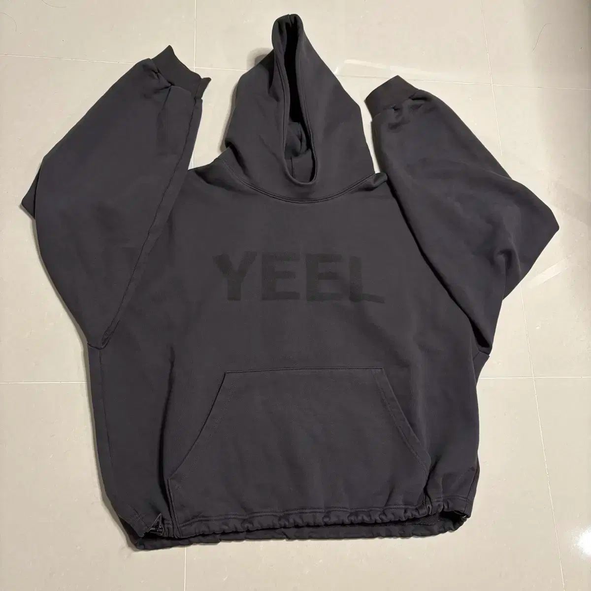 オーバーサイズ フーディー