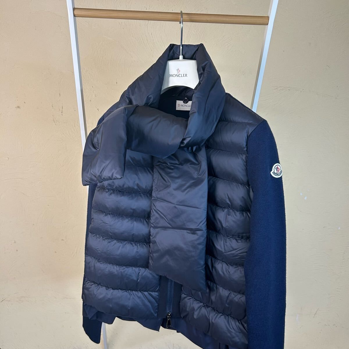 極美品MONCLER ネイビー ダウンジャケット ネイビーブルー Moncler Mayaショートダウンジャケット : ショート