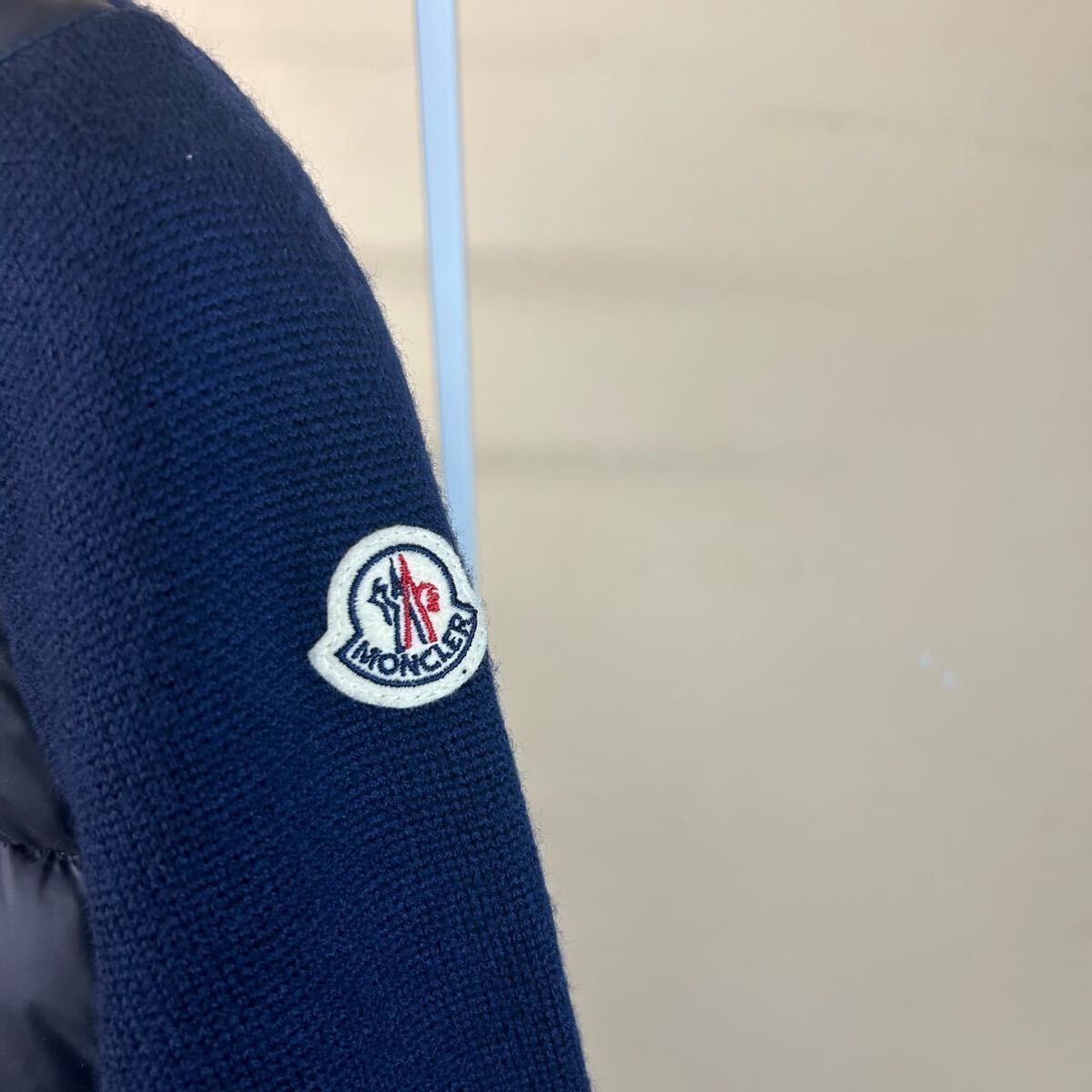 【極美品】MONCLER モンクレールダウンマフラージャケットネイビーxs 極美品】MONCLER モンクレールダウンマフラージャケットネイビーxs