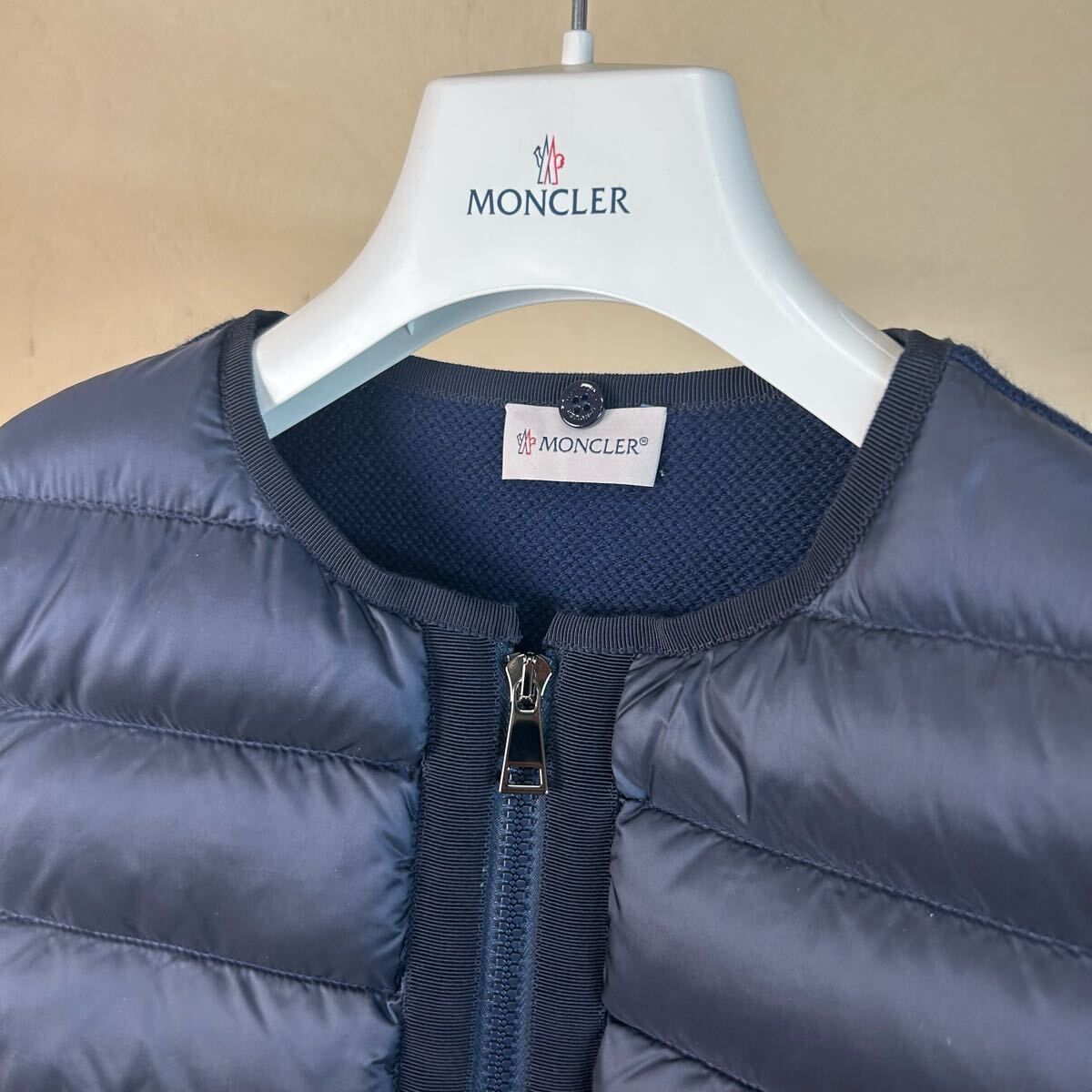 モンクレールダウン　【極美品】 極美品】MONCLER モンクレールダウンマフラージャケットネイビーxs