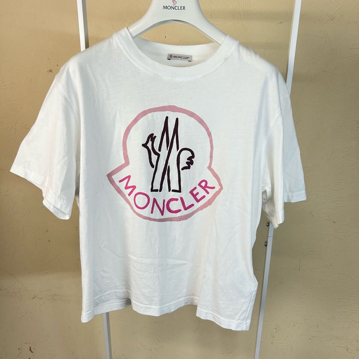 MONCLER モンクレール半袖Tシャツ白ピンクS