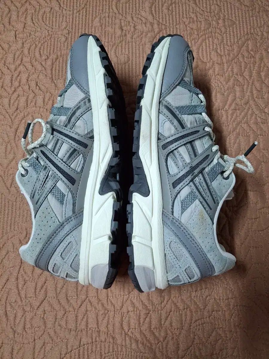 アシックス ゲルソノマ