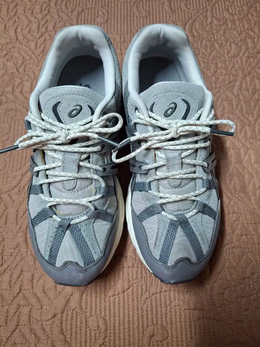 ゲルソノマ スニーカー