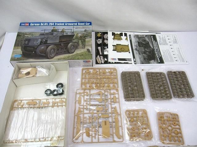 未組立 プラモデル ホビーボス 1 35 ドイツ Sd Kfz 254 装輪装軌併用装甲車