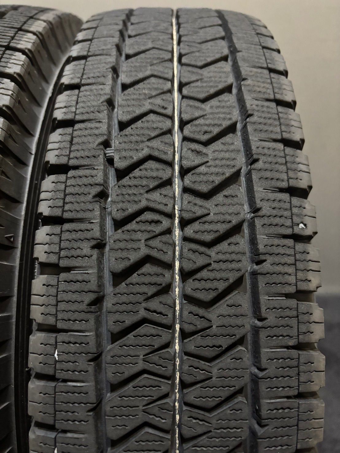 145 80 R 12 78 N LT VL 10 22年製 スタッドレス 4本 ブリヂストン ブリザック 軽トラ 軽バン 4 K 593