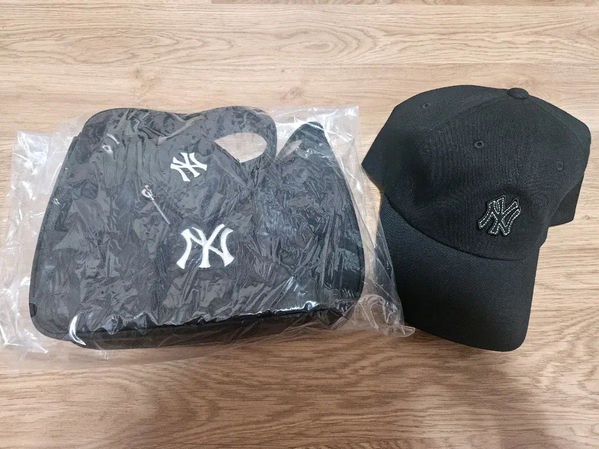 MLB ベーシック スポーティー クロスバック NY Black ヤンキース 帽子
