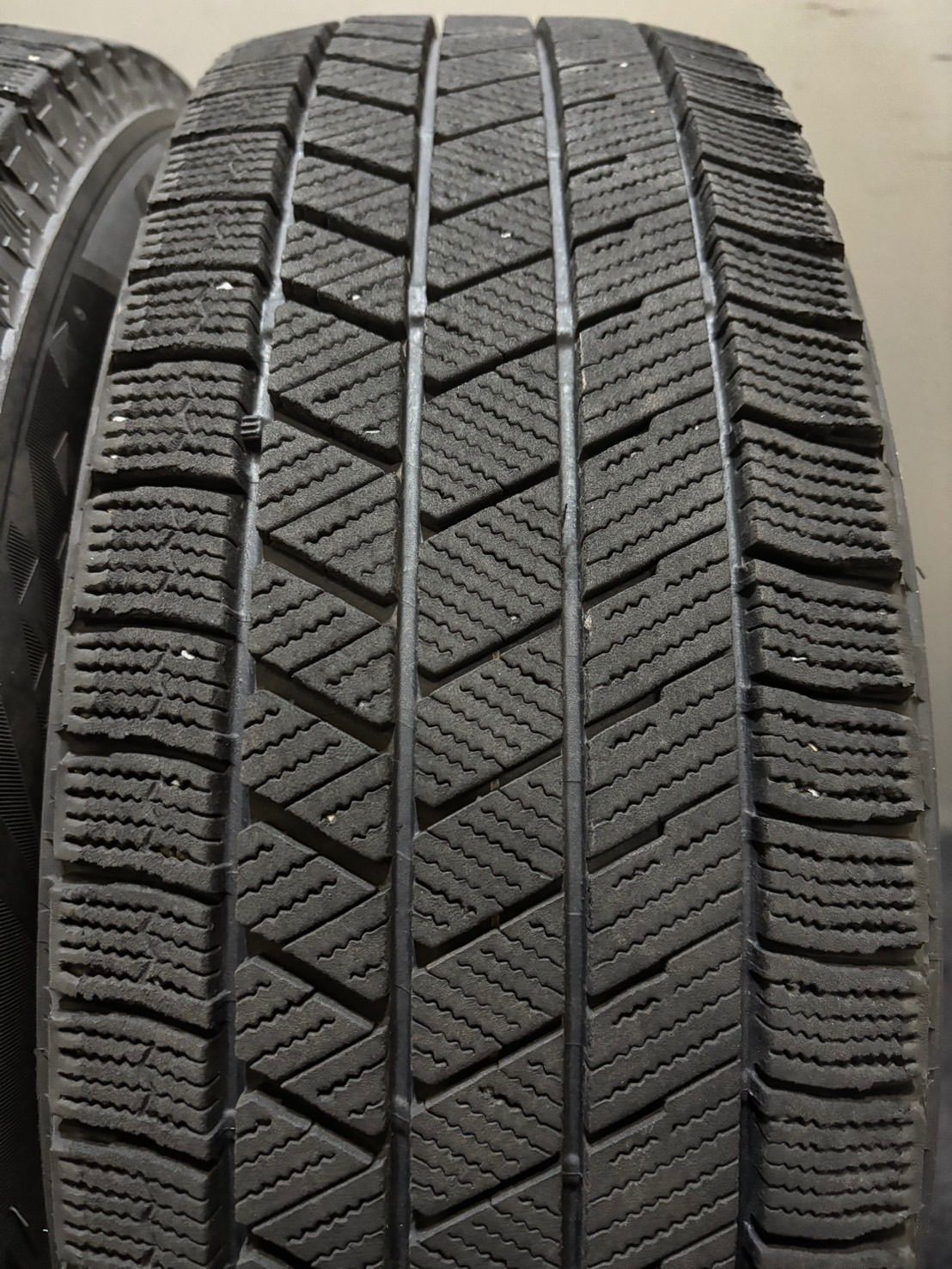 185 65 R 15 VRX 3 21年製 スタッドレス 4本 ブリヂストン ブリザック シエンタ フリード ヤリス 2 K 598