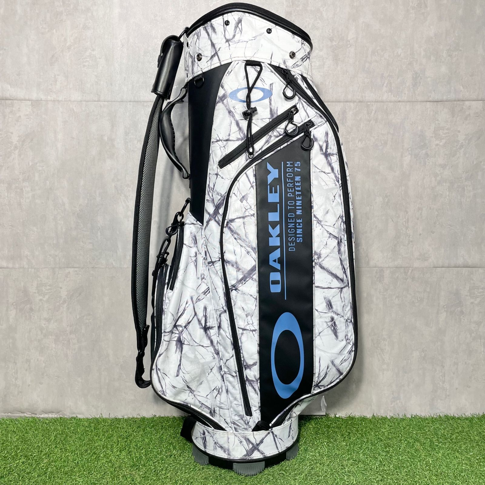 OAKLEY オークリー キャディバッグ ゴルフバッグ 2022年モデル
