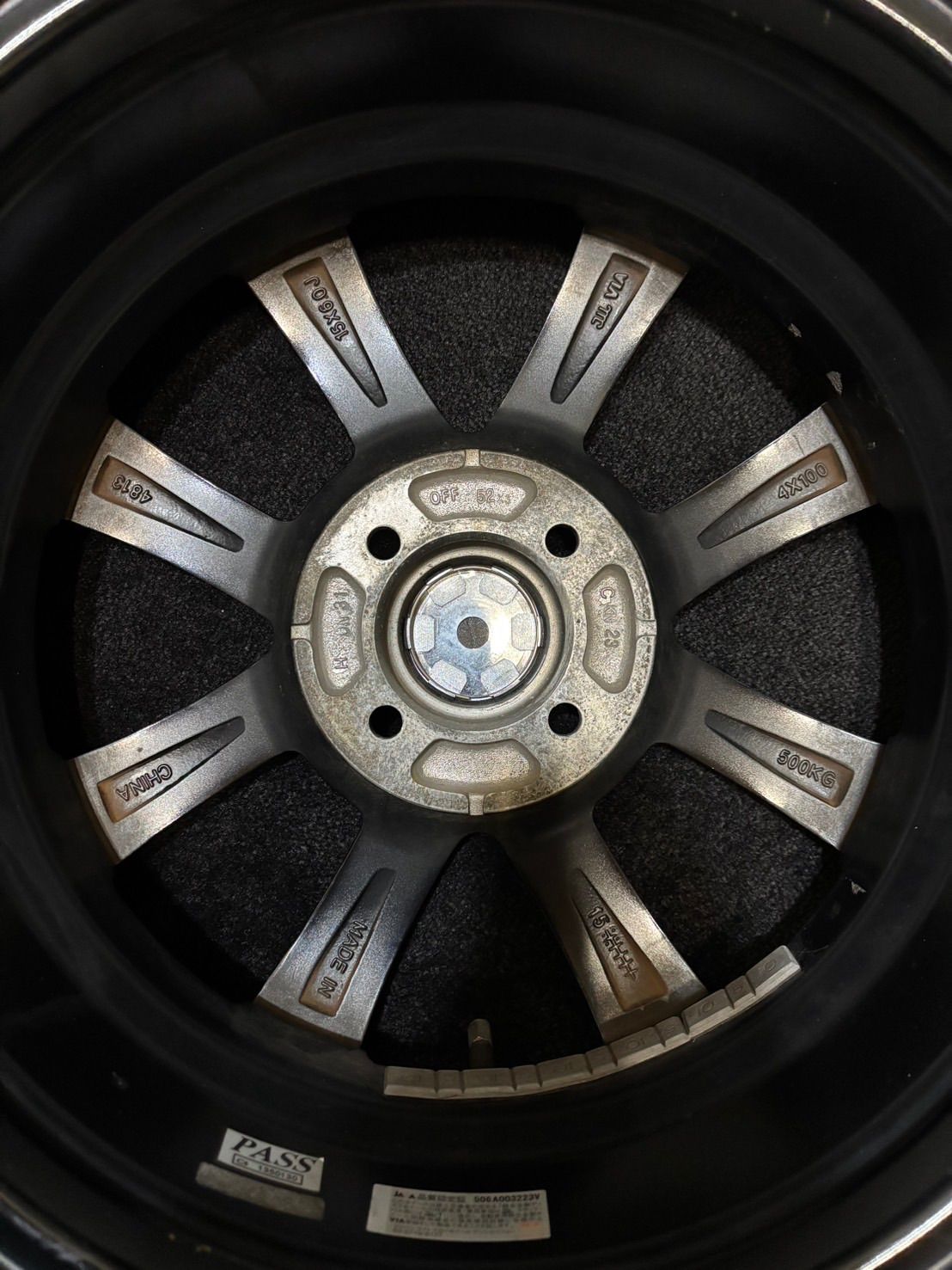 H スタッドレス