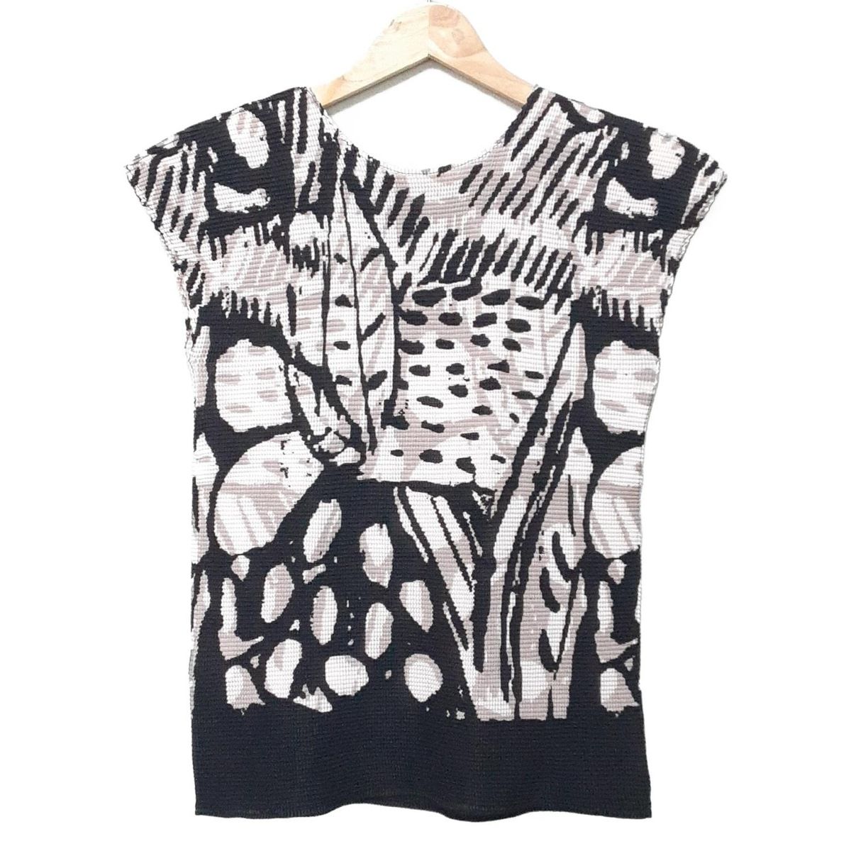 me ISSEY MIYAKE ミー イッセイミヤケ ノースリーブカットソー レディース - 黒×白×ピンクベージュ クルーネック プリーツ 総柄
