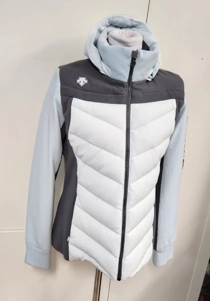 ゴルフ グースダウン