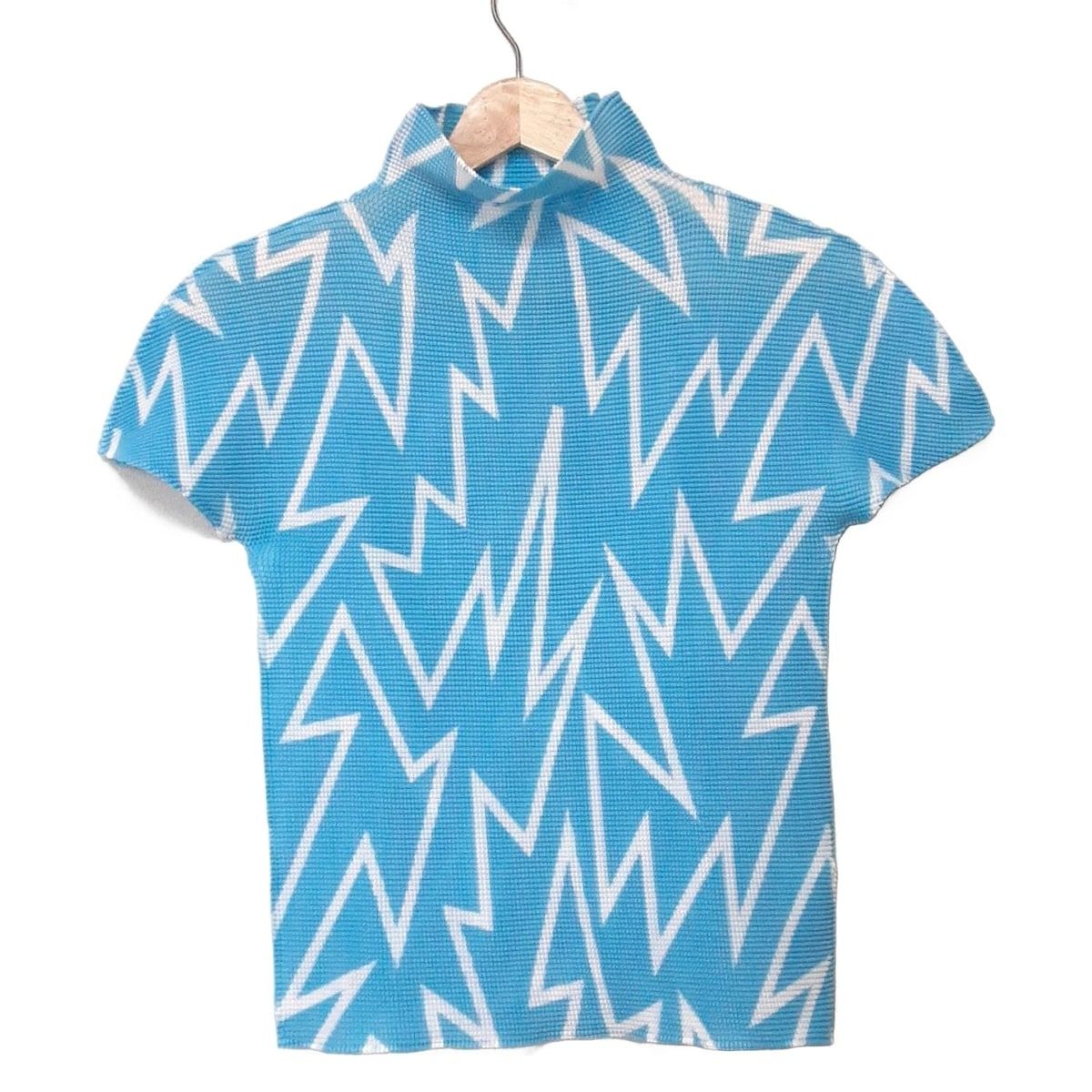 me ISSEY MIYAKE ミー イッセイミヤケ 半袖カットソー レディース ライトブルー 白 ハイネック プリーツ 総柄