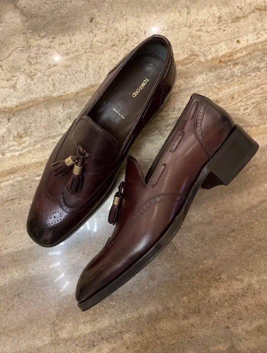 TOM FORD トムフォード タッセル ローファー ブラウン メンズ 靴