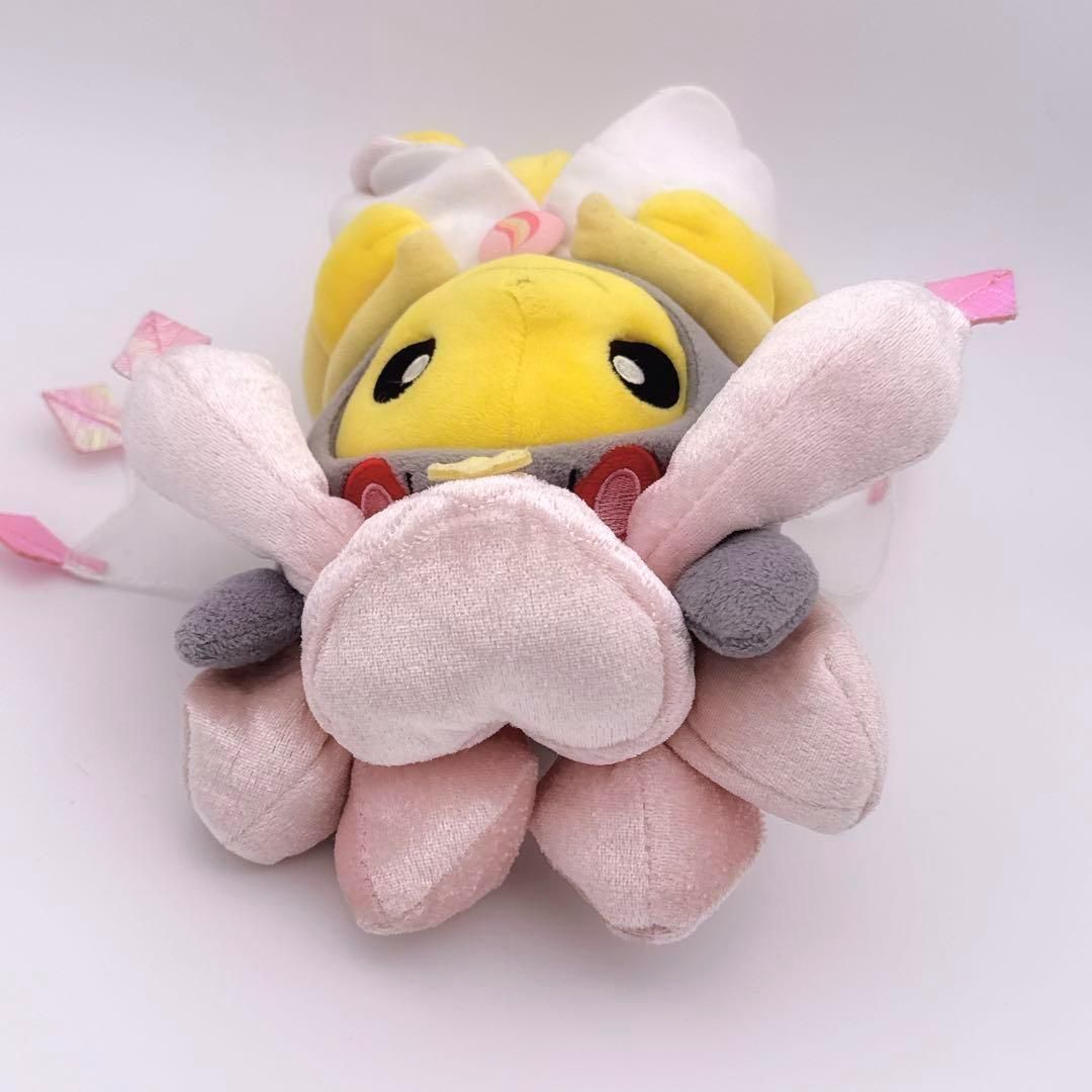 ポケモンセンター　メガディアンシー　ポンチョを着たピカチュウ ぬいぐるみ ポケモンセンター メガディアンシー ポンチョを着たピカチュウ