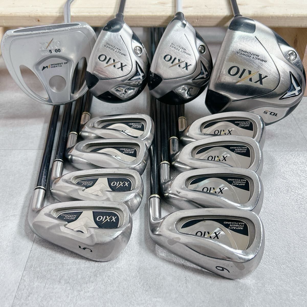 V157 XXIO ゼクシオ メンズ ゴルフ クラブ セット 13点 黒 男性 カッコ