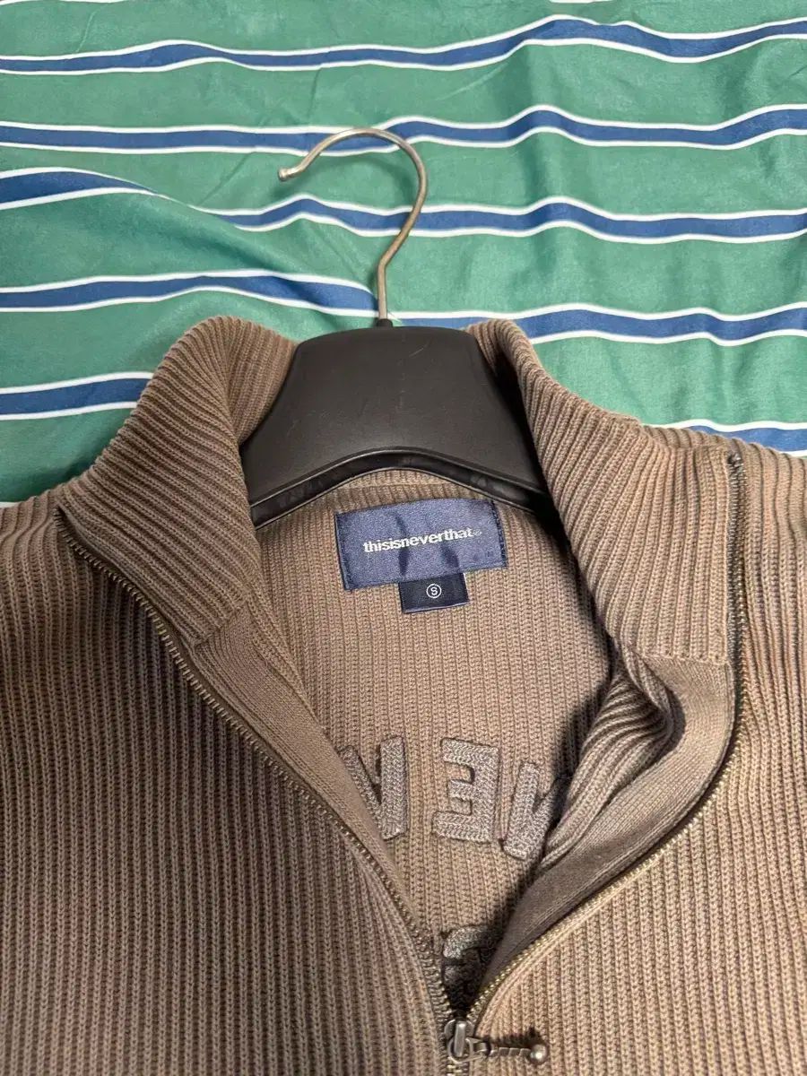  ディスイズネバーザット ニットジップアップ 長袖 ニット セーター