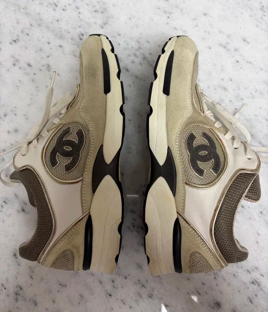 クルーズ スニーカー