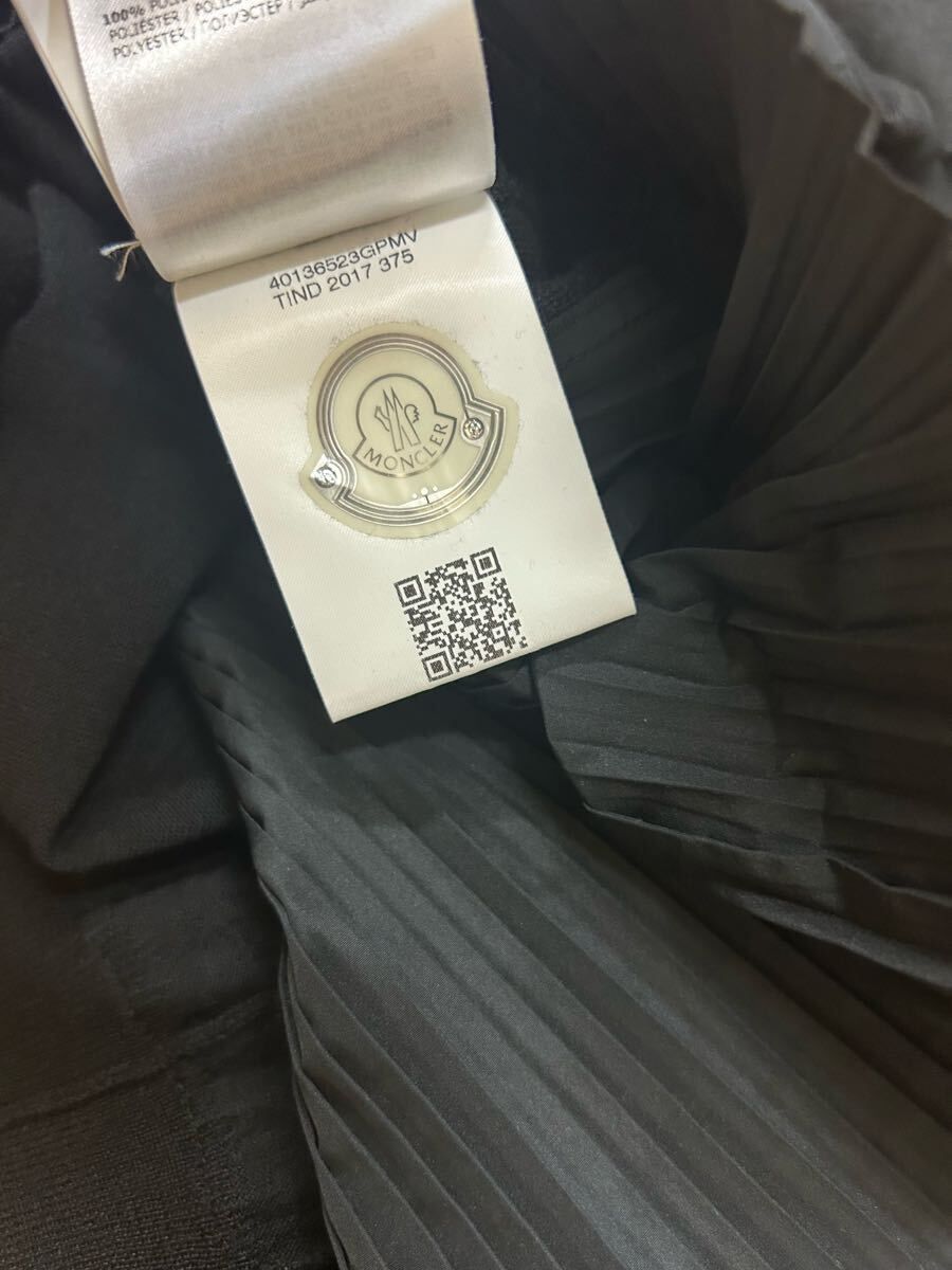 モンクレールニット切り替えプリーツトレーナー黒S