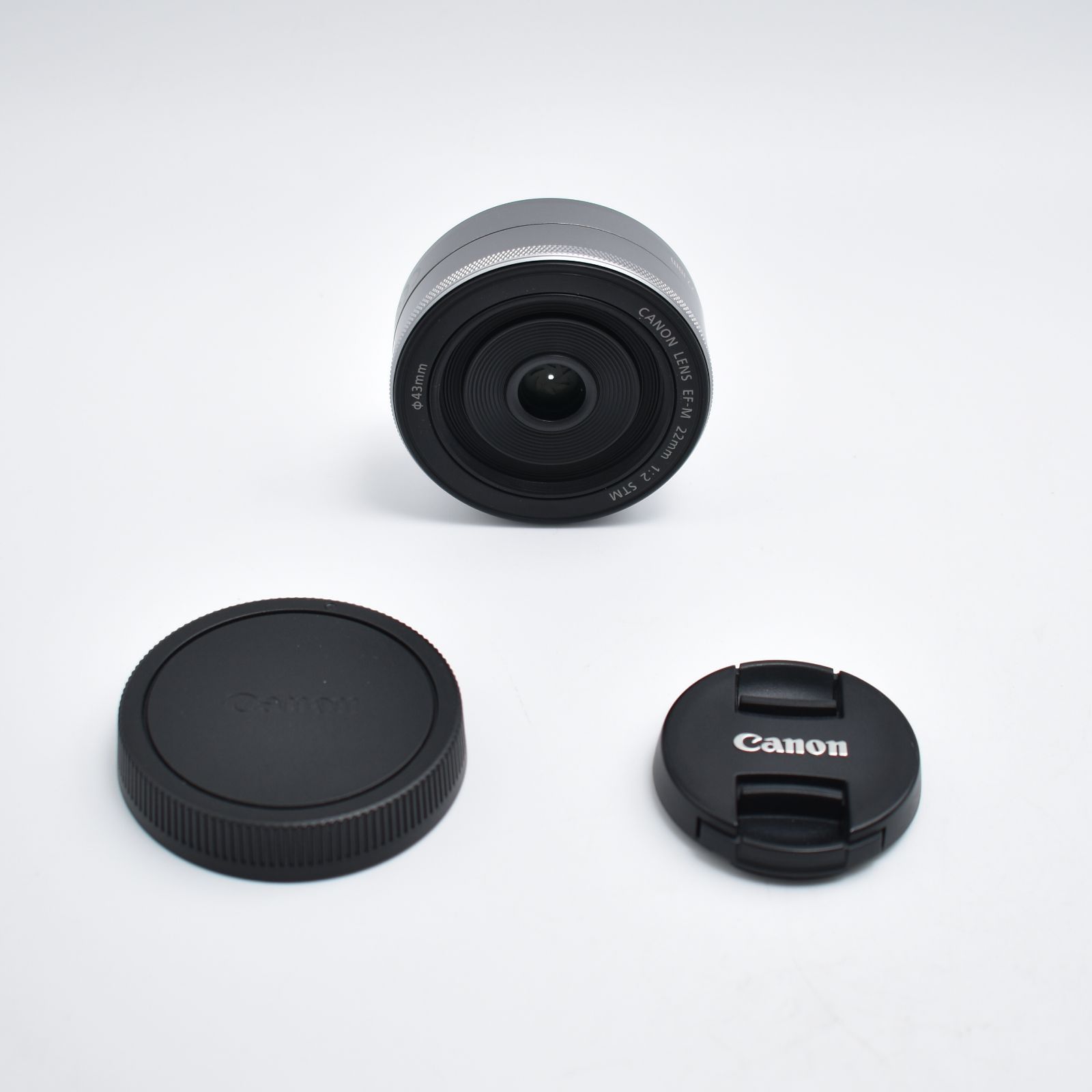 B 10166 Canon 単焦点広角レンズ EF-M22mm F2 STM シルバー ミラーレス一眼対応 EF-M222STMSL