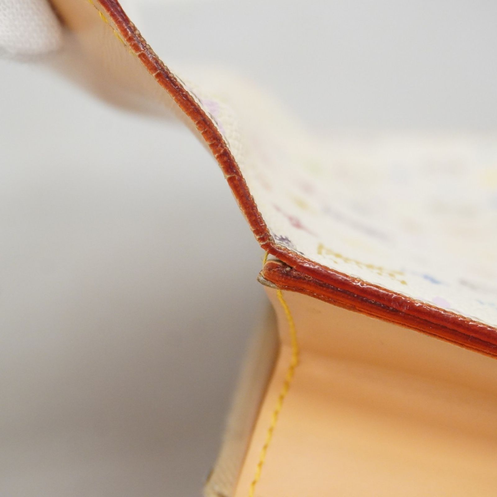 ブロンレディース