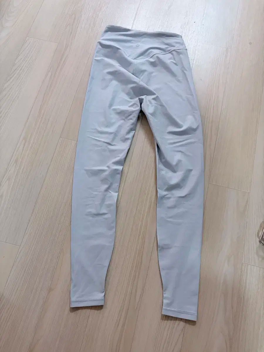 ルルレモン レギンス アジアフィット S -회끼도는 スカイブルー色