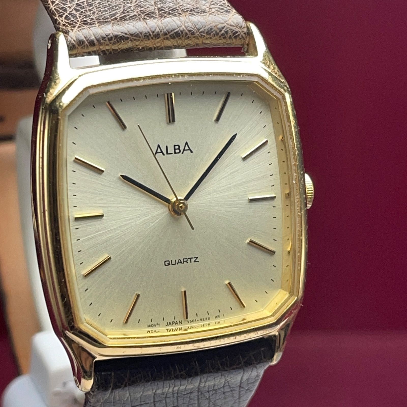 1992年製 SEIKO ALBA 日本製 QZ 電池交換済 レクタンギュラー