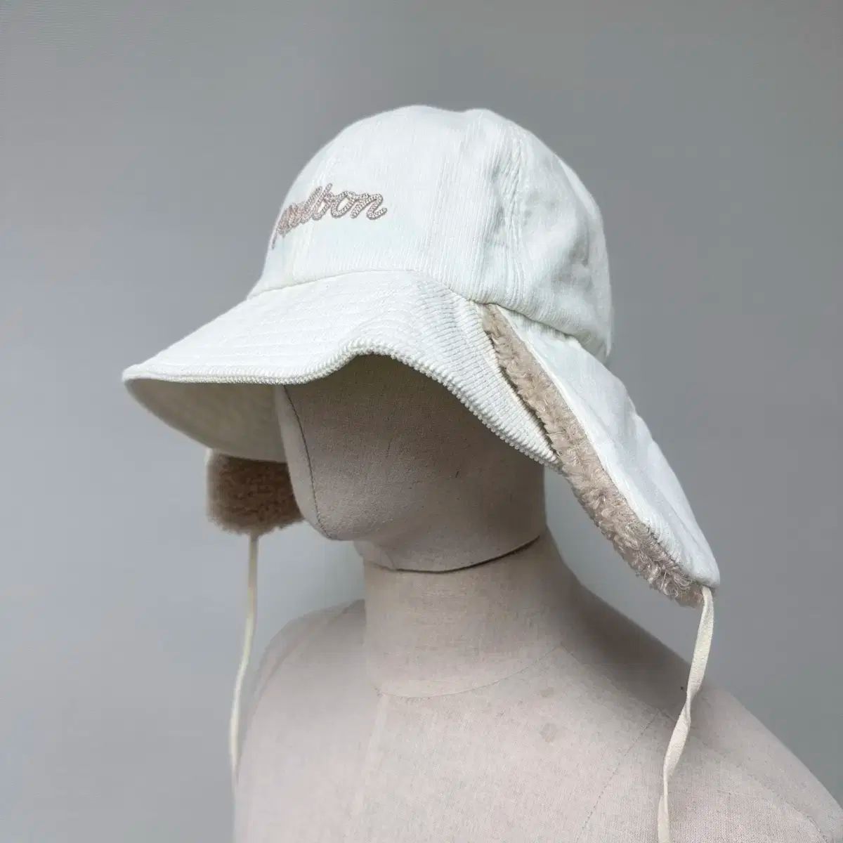 MALBON GOLF マルボンゴルフ コーデュロイ ボア 耳あて バケットハット 帽子 56cm