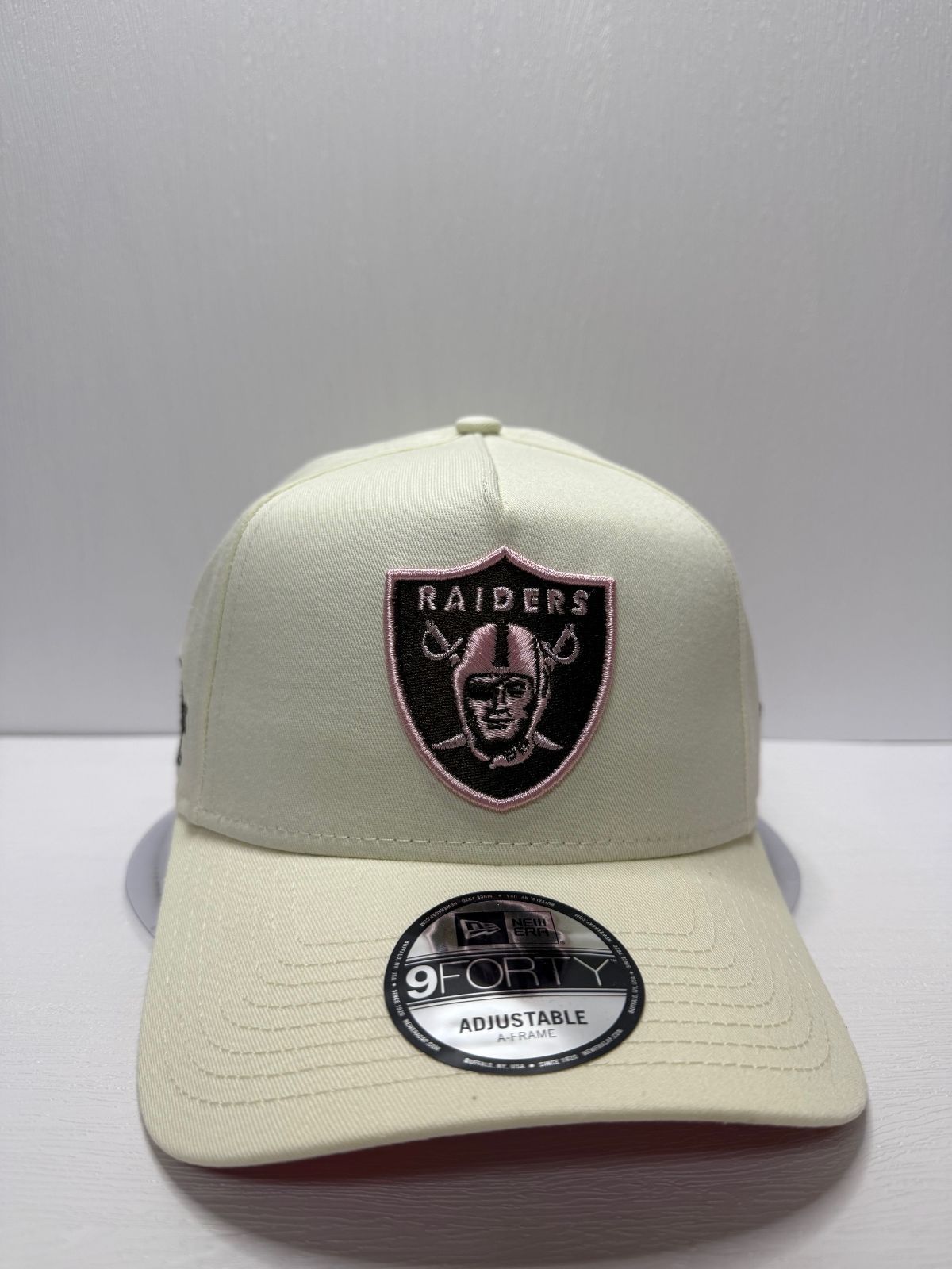 Newera オークランドレイダース スーパーボウルXVIII 9 forty A-FRAME スナップバックキャップ ホワイト