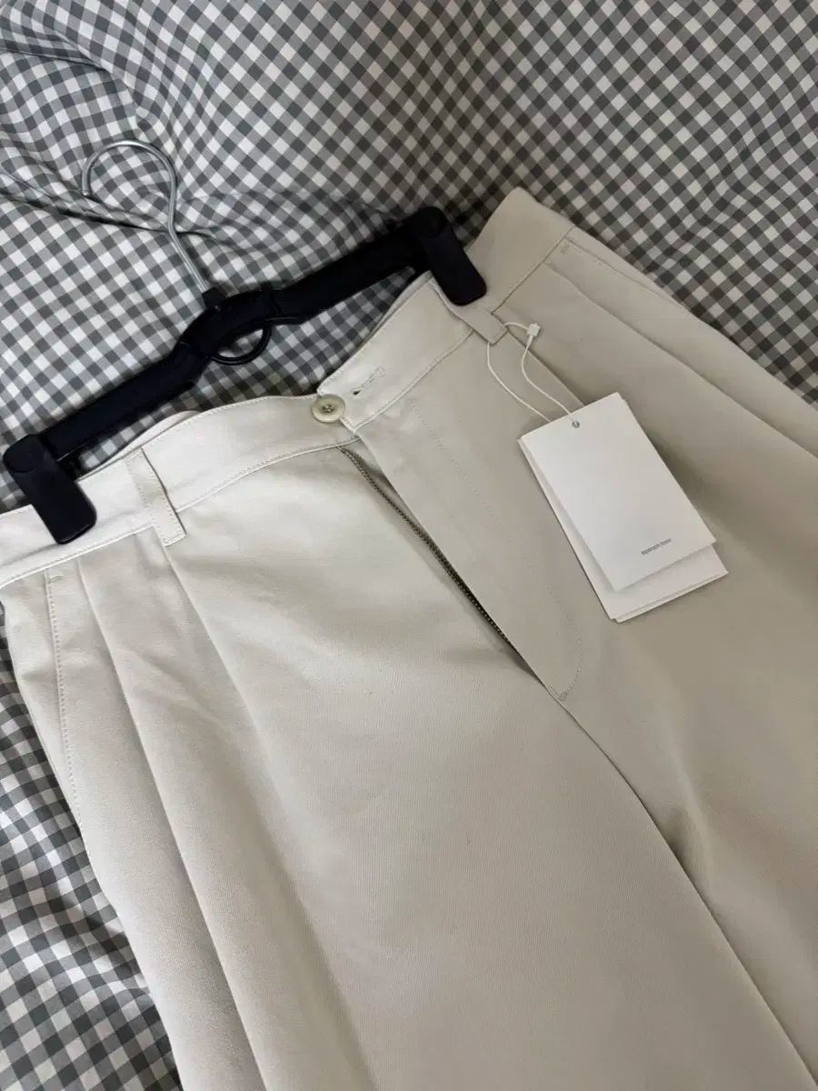 BLANK ROOM フィールドデイ チノ エクリュ