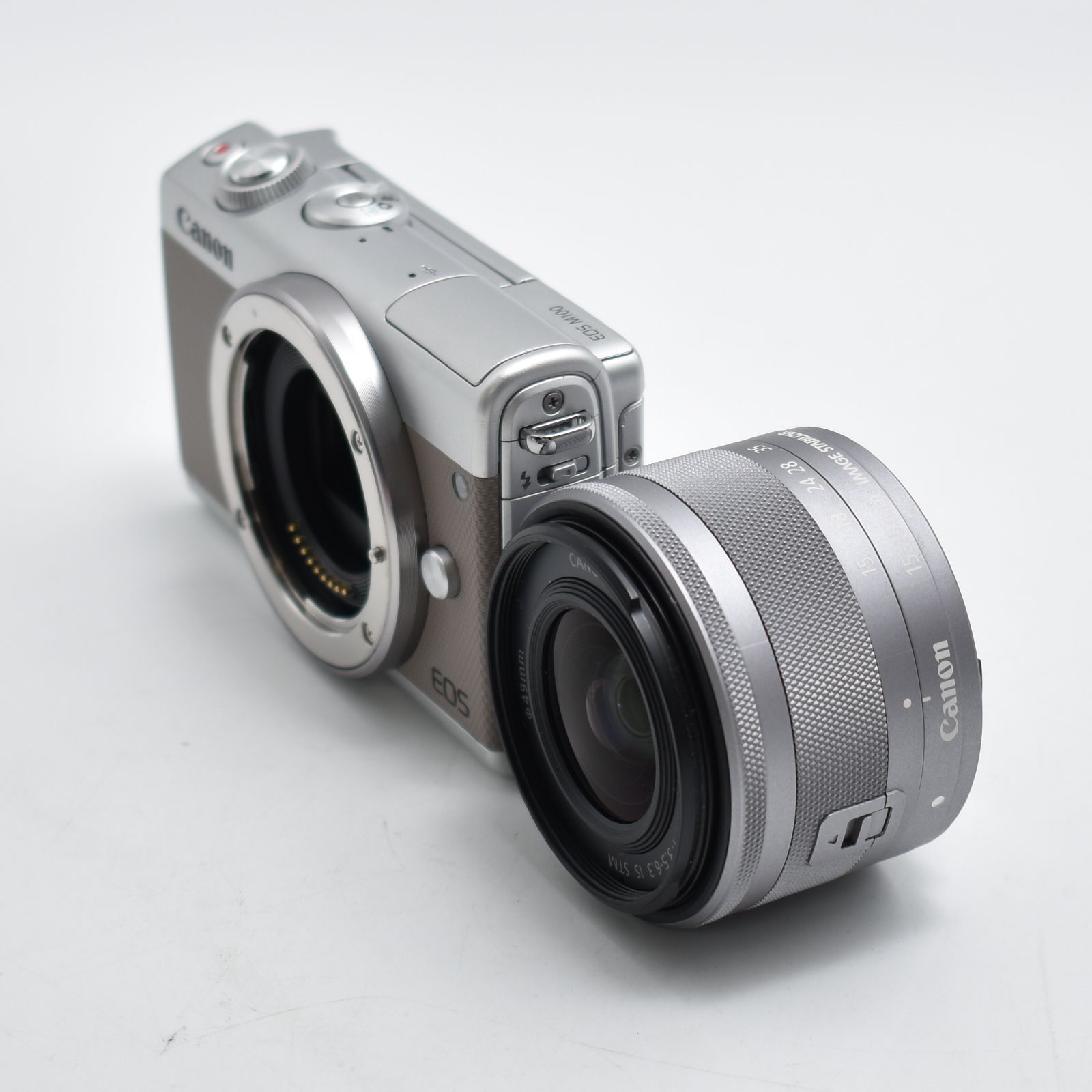 B 10113 Canon ミラーレス一眼カメラ EOS M100 EF-M15-45 IS STM レンズキット グレー EOSM100GY1545ISSTMLK