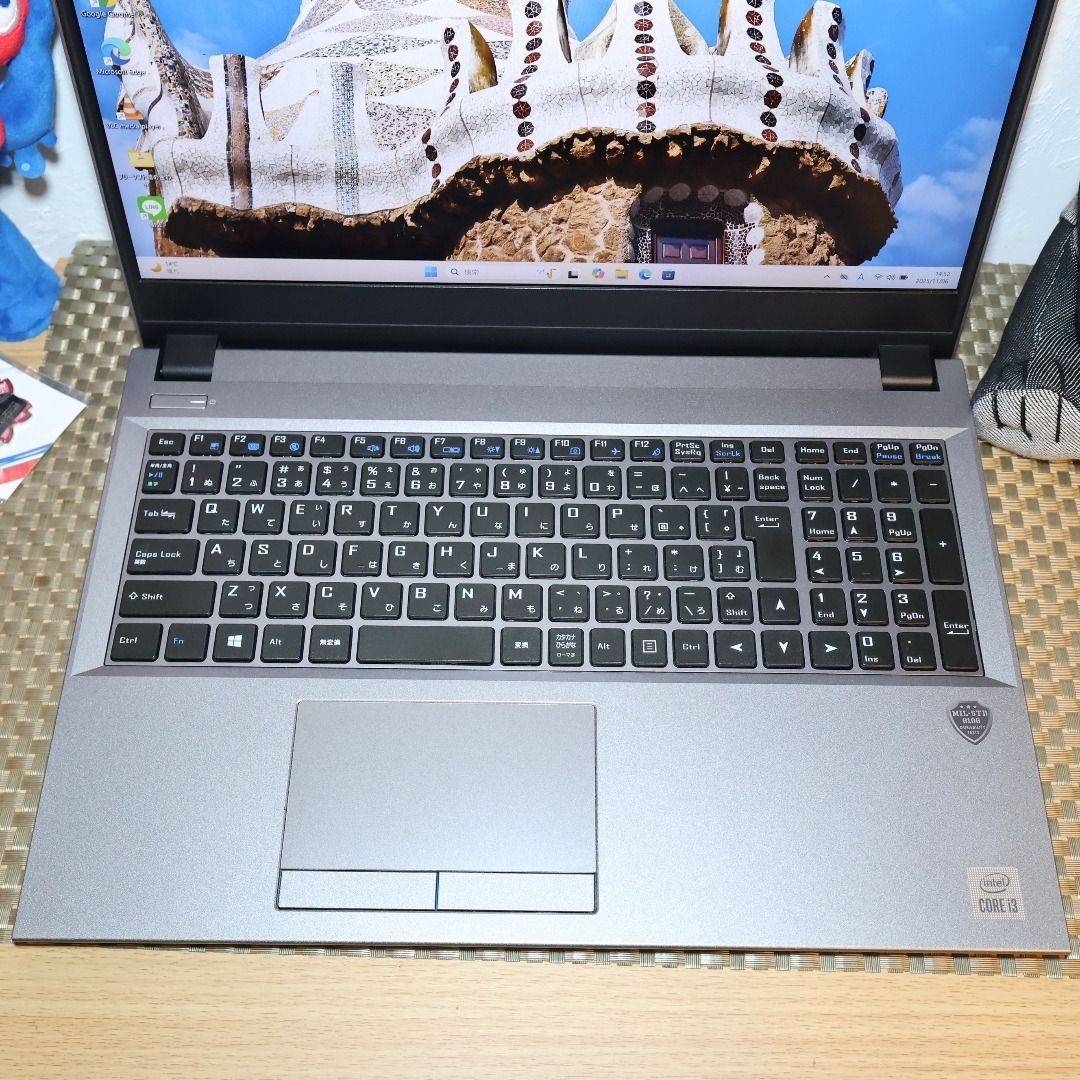 美品Win11公式対応10世代i3/メ8/SSD/FHD/無線/カメラ/HDMI Win11