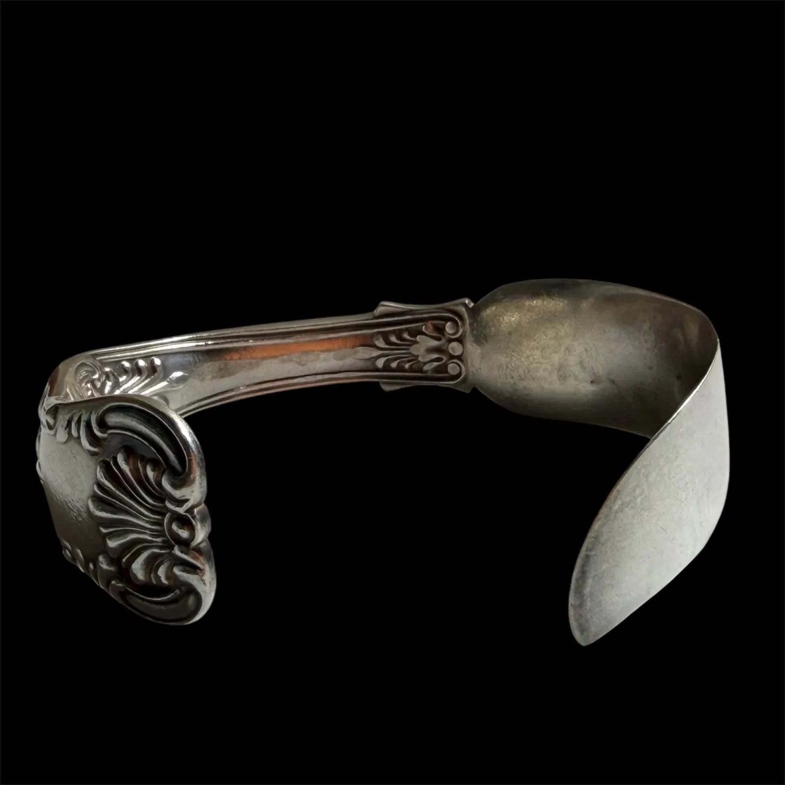 Tiffany & Co. ヴィンテージティファニー バングル ナイフ Tiffany & Co. ヴィンテージティファニー バングル ナイフ 2025年最新