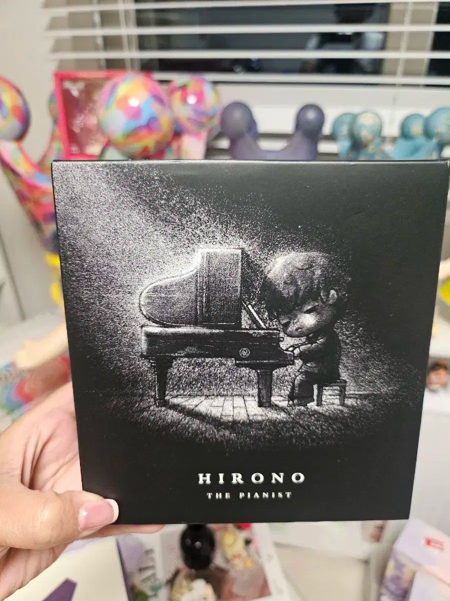 The Pianist Figure Hirono - 未開封Popmart MART メルカリ POP