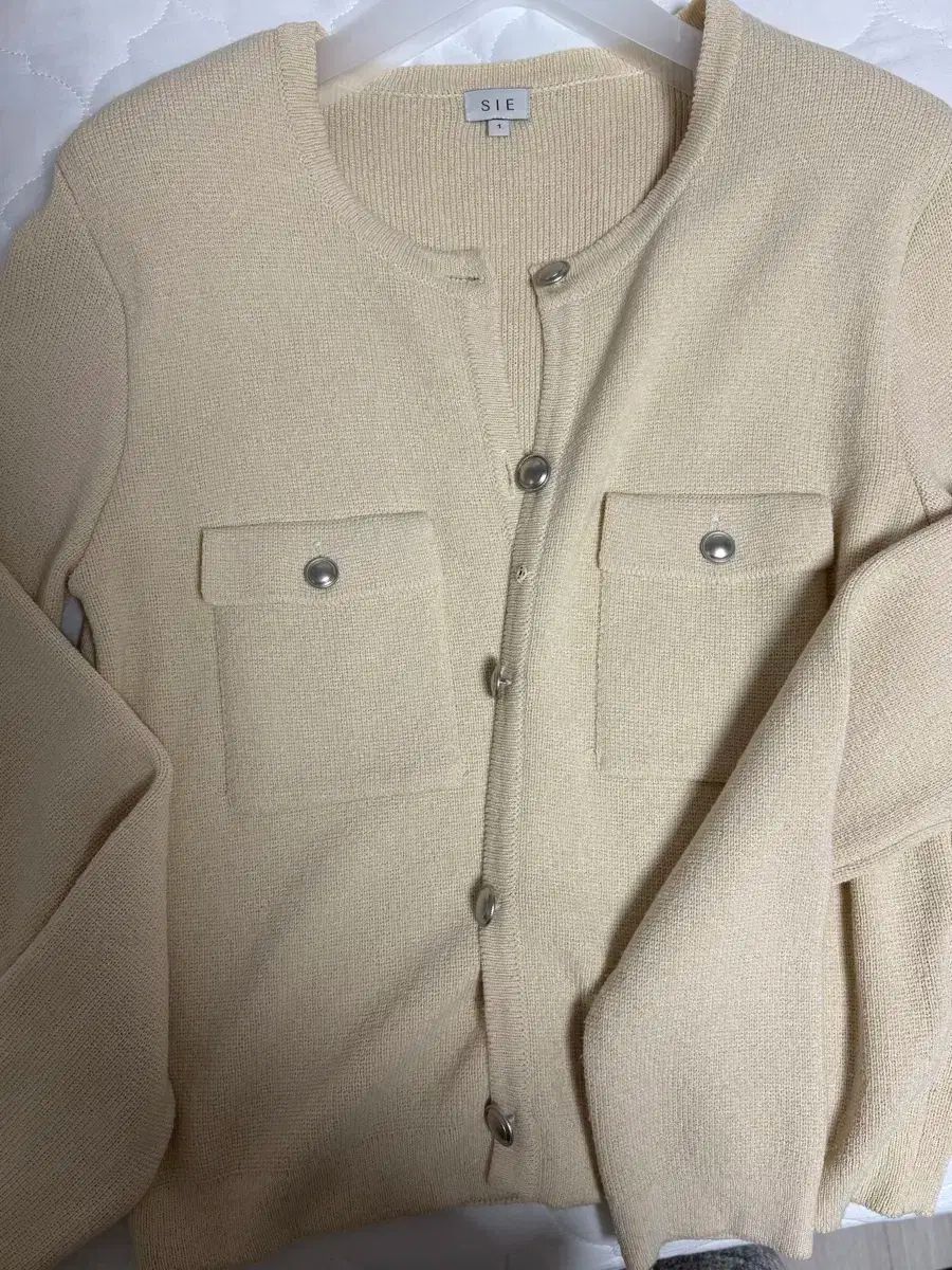 シエSIEクラシックポケットカーディガンテンダーレモン